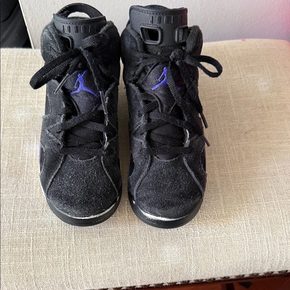 Air Jordan 6 Boys Sneakers